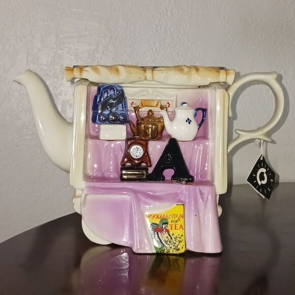England Woodmanton Tea  vintage Paul Cardew signed Antiques Teapot decor - Picture 1 of 12